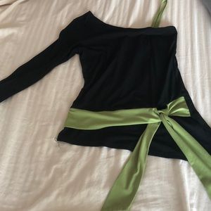 Unique top: long sleeve and topless design